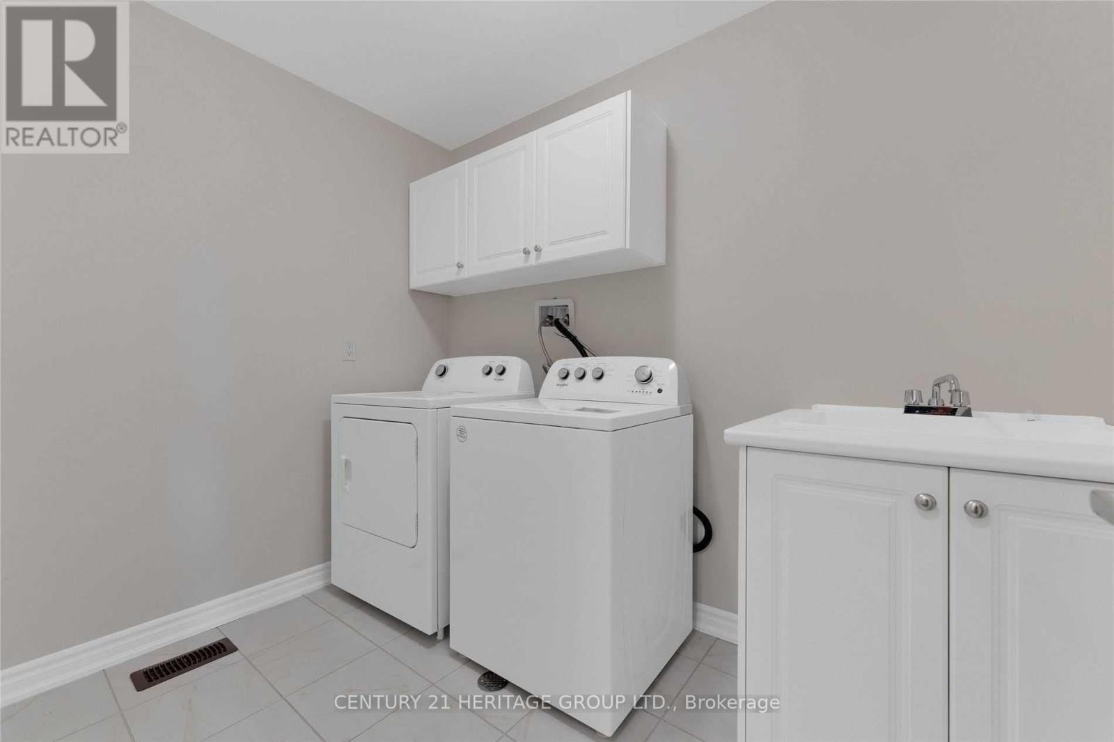 82 Ferragine Crescent, Bradford West Gwillimbury (Bradford), Ontario  L3Z 4K2 - Photo 25 - N13098614