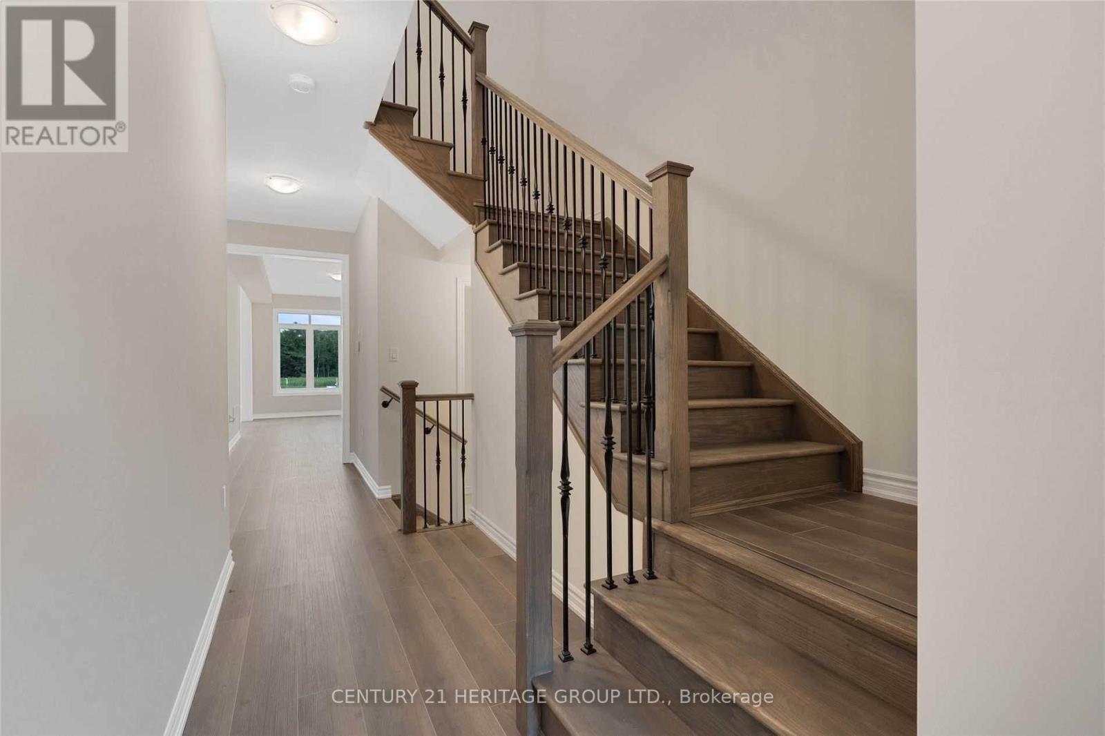 82 Ferragine Crescent, Bradford West Gwillimbury (Bradford), Ontario  L3Z 4K2 - Photo 5 - N13098614