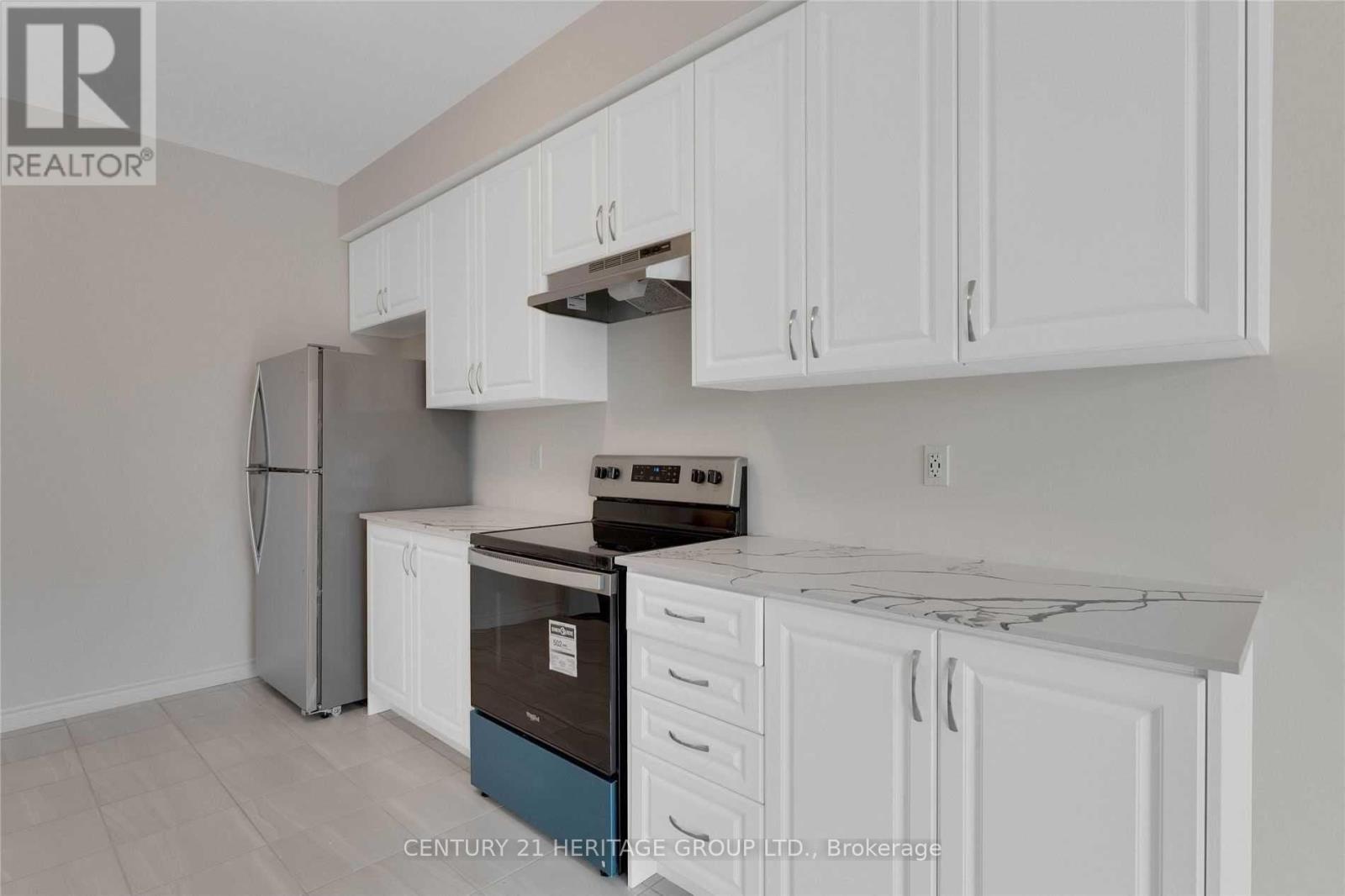 82 Ferragine Crescent, Bradford West Gwillimbury (Bradford), Ontario  L3Z 4K2 - Photo 8 - N13098614