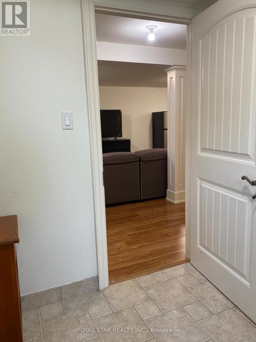 Bsmt - 48 Sunnywood Crescent, Richmond Hill (South Richvale), Ontario  L4C 6W3 - Photo 3 - N13098664