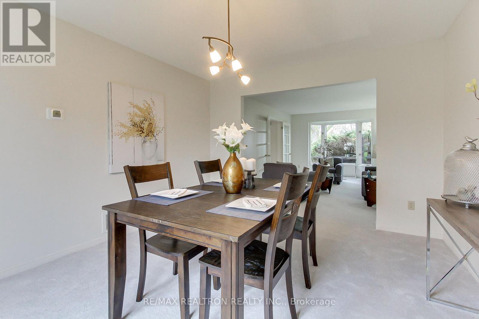 44 Ward Avenue, East Gwillimbury, Ontario  L0G 1V0 - Photo 7 - N13098766