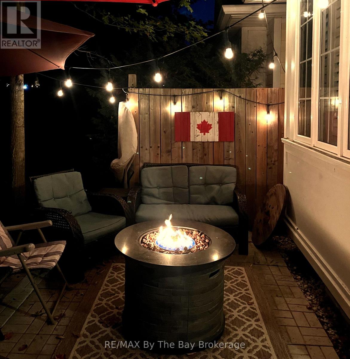 37 Berkshire Avenue, Wasaga Beach, Ontario  L9Z 0G3 - Photo 2 - S12842220
