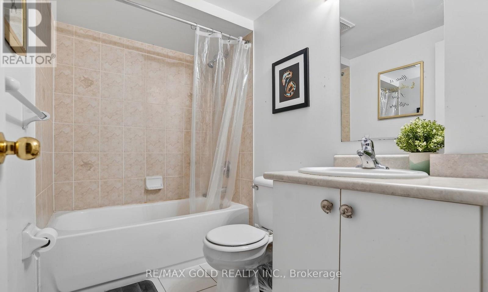 109 Crystal Glen Crescent, Brampton, Ontario  L6X 0K8 - Photo 24 - W13098484