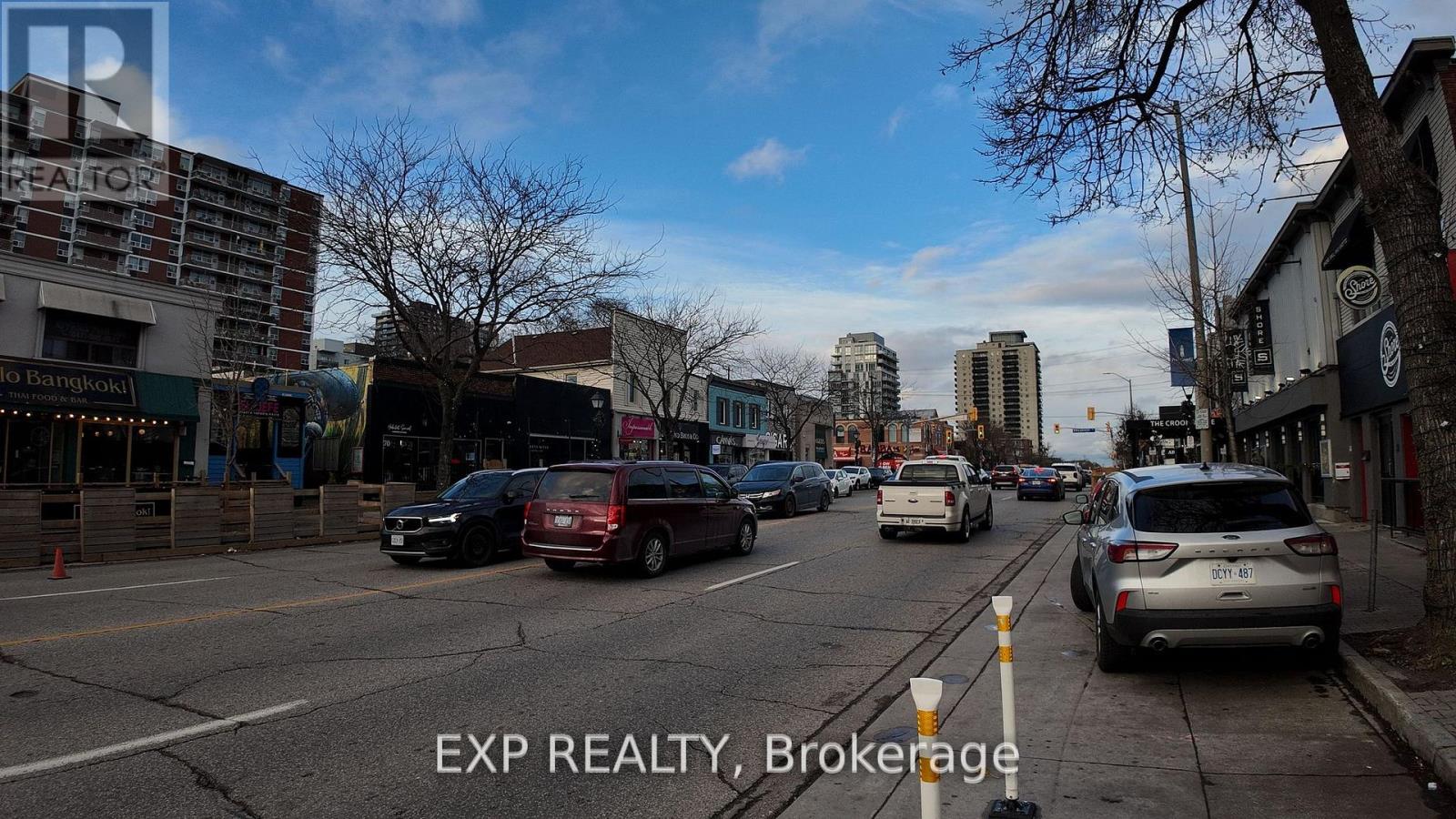 59 Lakeshore Road E, Mississauga, Ontario  L5G 1C9 - Photo 8 - W13098490