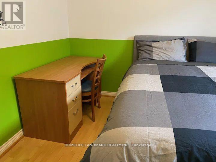 Autum - 846 Cardington Street S, Mississauga, Ontario  L5V 1Z7 - Photo 3 - W13098548