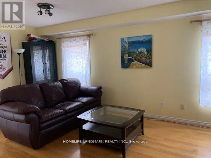 Autum - 846 Cardington Street S, Mississauga, Ontario  L5V 1Z7 - Photo 7 - W13098548