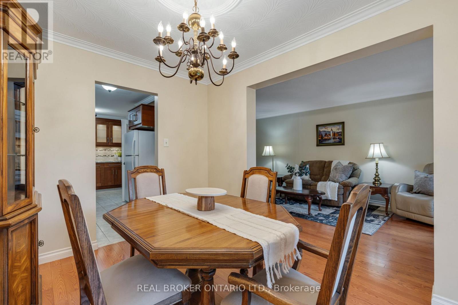 56a Treeview Drive, Toronto, Ontario  M8W 4C2 - Photo 11 - W13098572