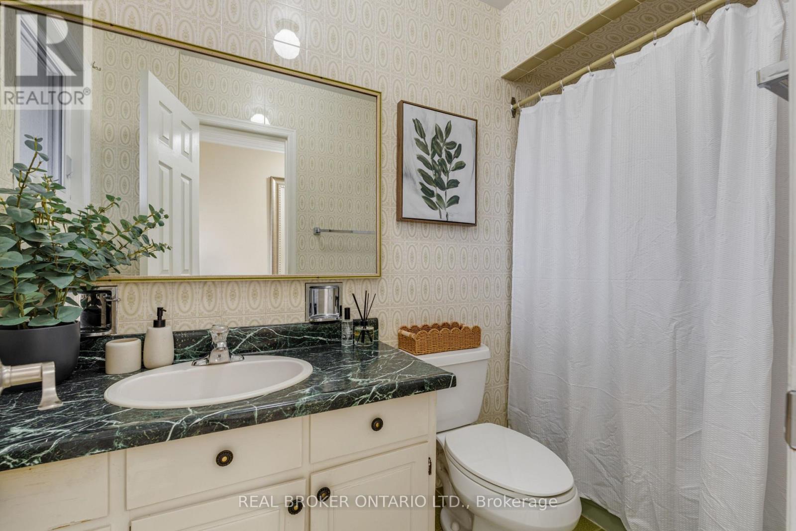 56a Treeview Drive, Toronto, Ontario  M8W 4C2 - Photo 14 - W13098572