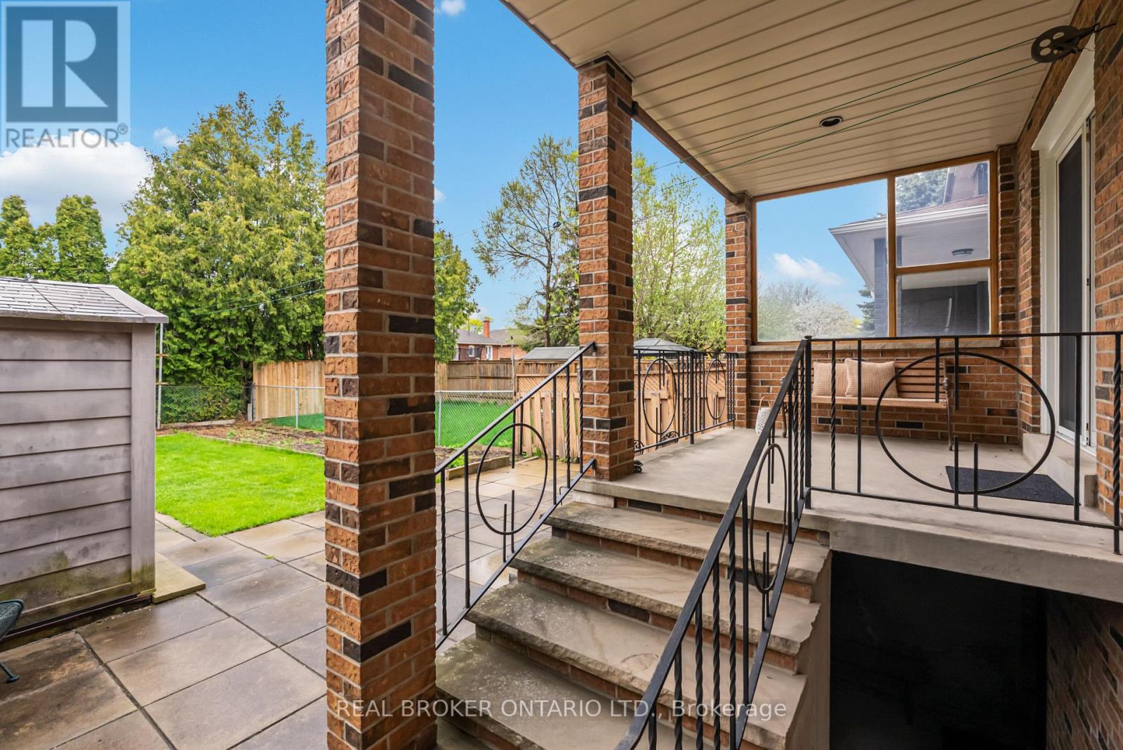56a Treeview Drive, Toronto, Ontario  M8W 4C2 - Photo 35 - W13098572
