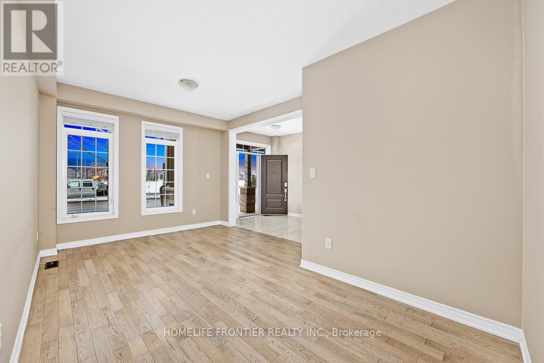 3118 Postridge Drive, Oakville, Ontario  L6H 7E3 - Photo 5 - W13098596