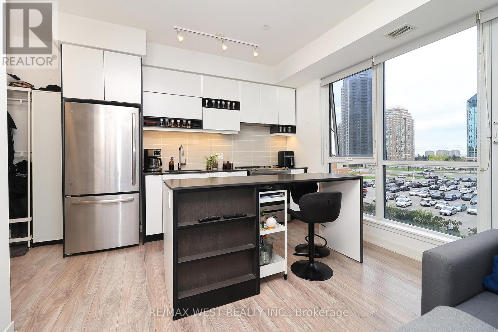 412 - 4065 Confederation Parkway, Mississauga, Ontario  L5B 0L4 - Photo 13 - W13098728