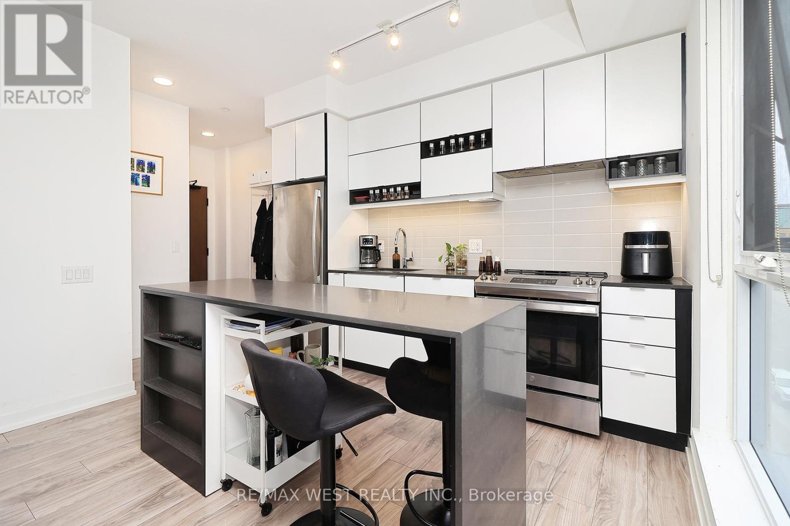 412 - 4065 Confederation Parkway, Mississauga, Ontario  L5B 0L4 - Photo 14 - W13098728