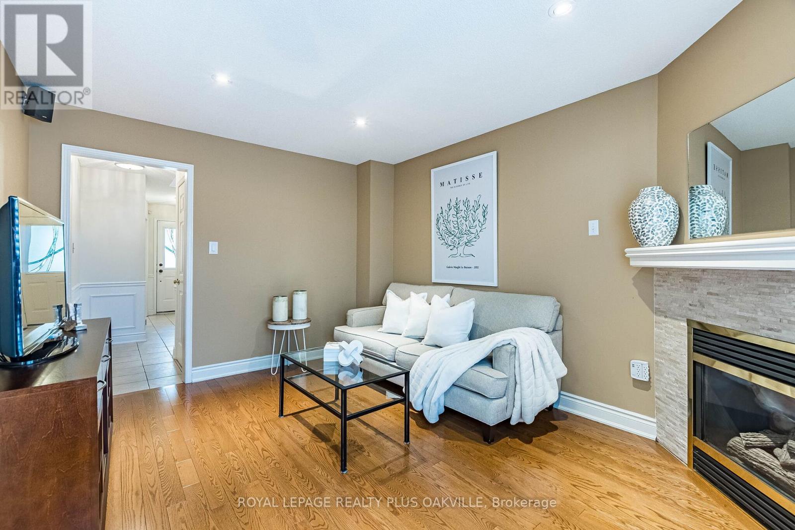 394 Maidstone Crescent, Oakville, Ontario  L6M 1A1 - Photo 19 - W13098742