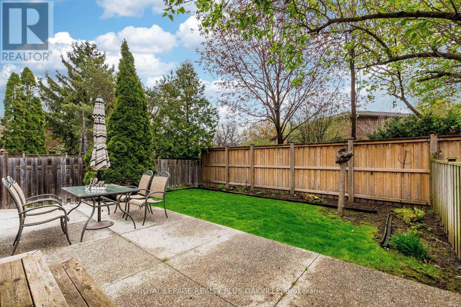 394 Maidstone Crescent, Oakville, Ontario  L6M 1A1 - Photo 42 - W13098742
