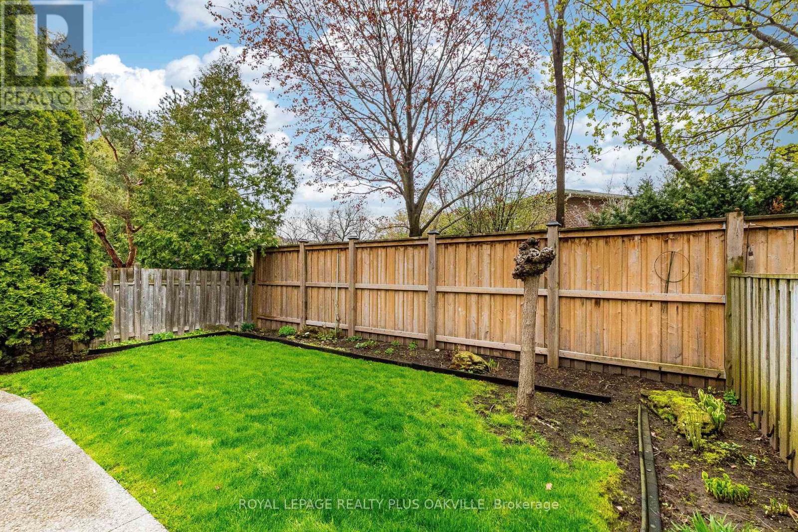 394 Maidstone Crescent, Oakville, Ontario  L6M 1A1 - Photo 44 - W13098742