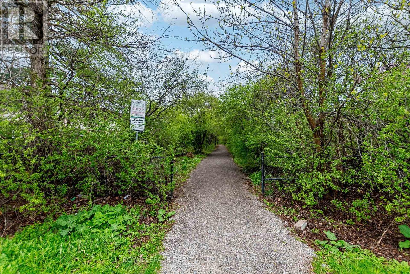 394 Maidstone Crescent, Oakville, Ontario  L6M 1A1 - Photo 45 - W13098742