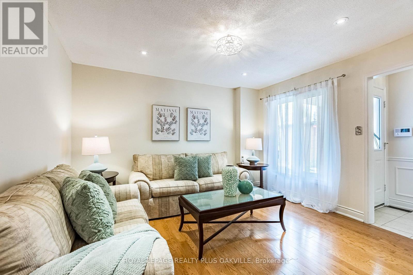 394 Maidstone Crescent, Oakville, Ontario  L6M 1A1 - Photo 7 - W13098742