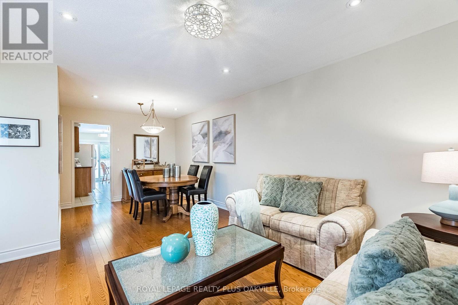 394 Maidstone Crescent, Oakville, Ontario  L6M 1A1 - Photo 9 - W13098742