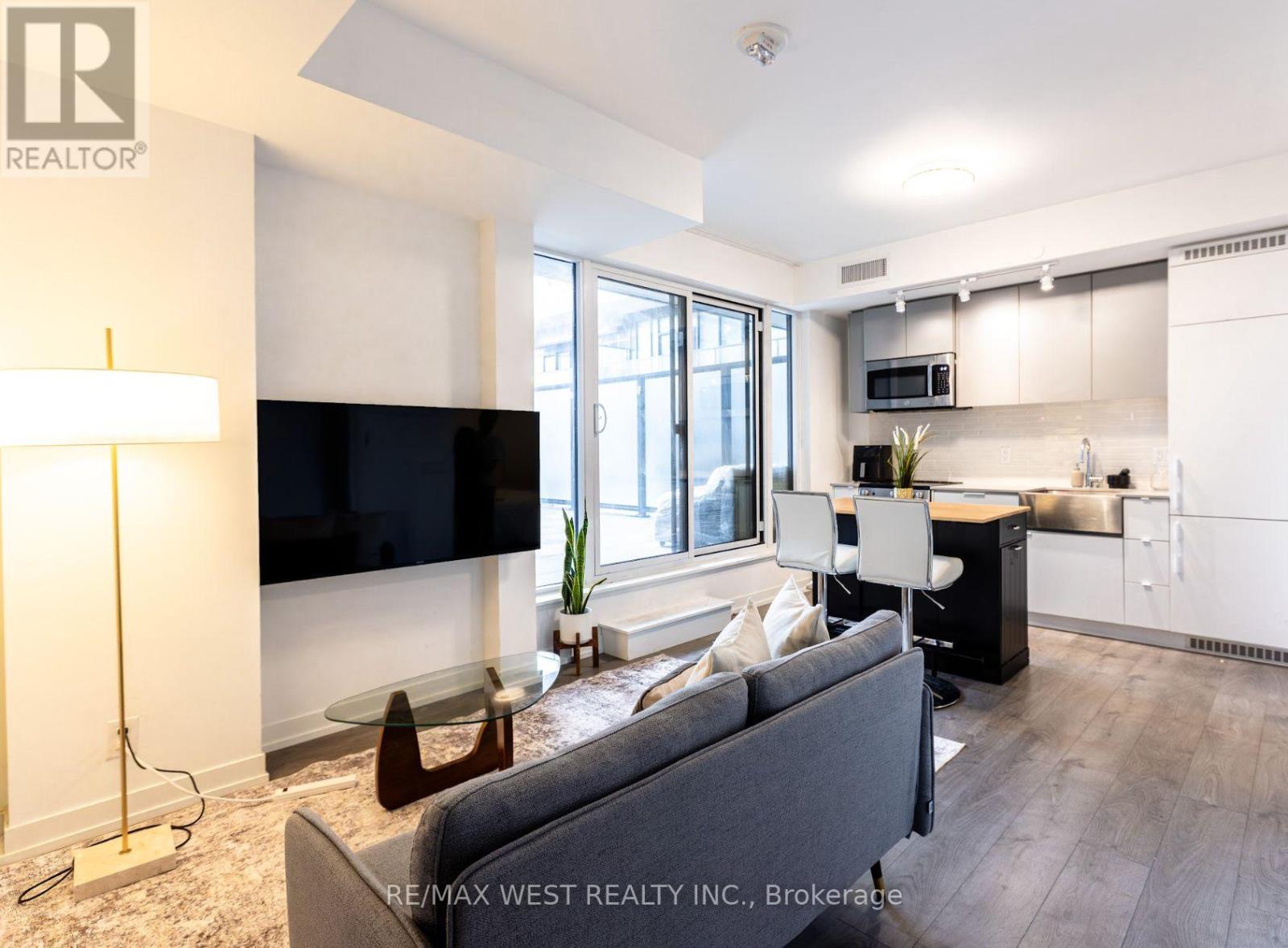 313 - 270 Dufferin Street, Toronto, Ontario  M6K 0H8 - Photo 6 - W13097434