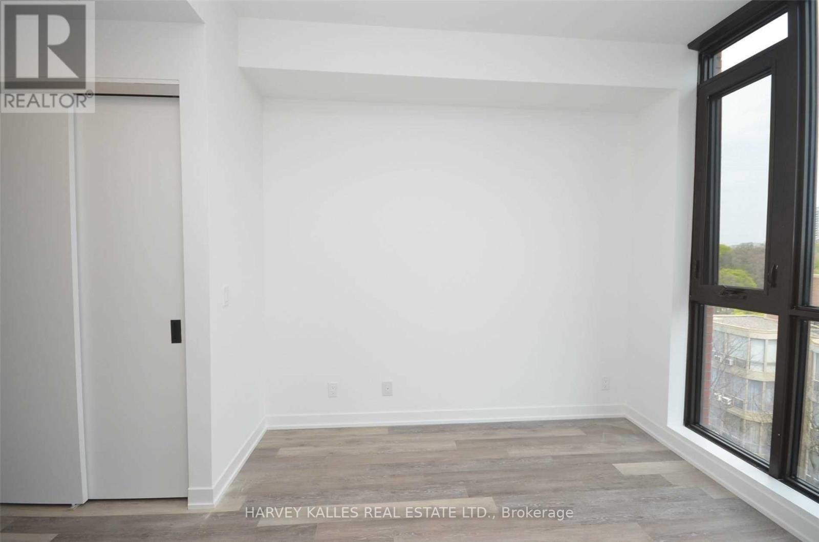 407 - 2118 Bloor Street W, Toronto, Ontario  M6S 1M8 - Photo 3 - W13098274