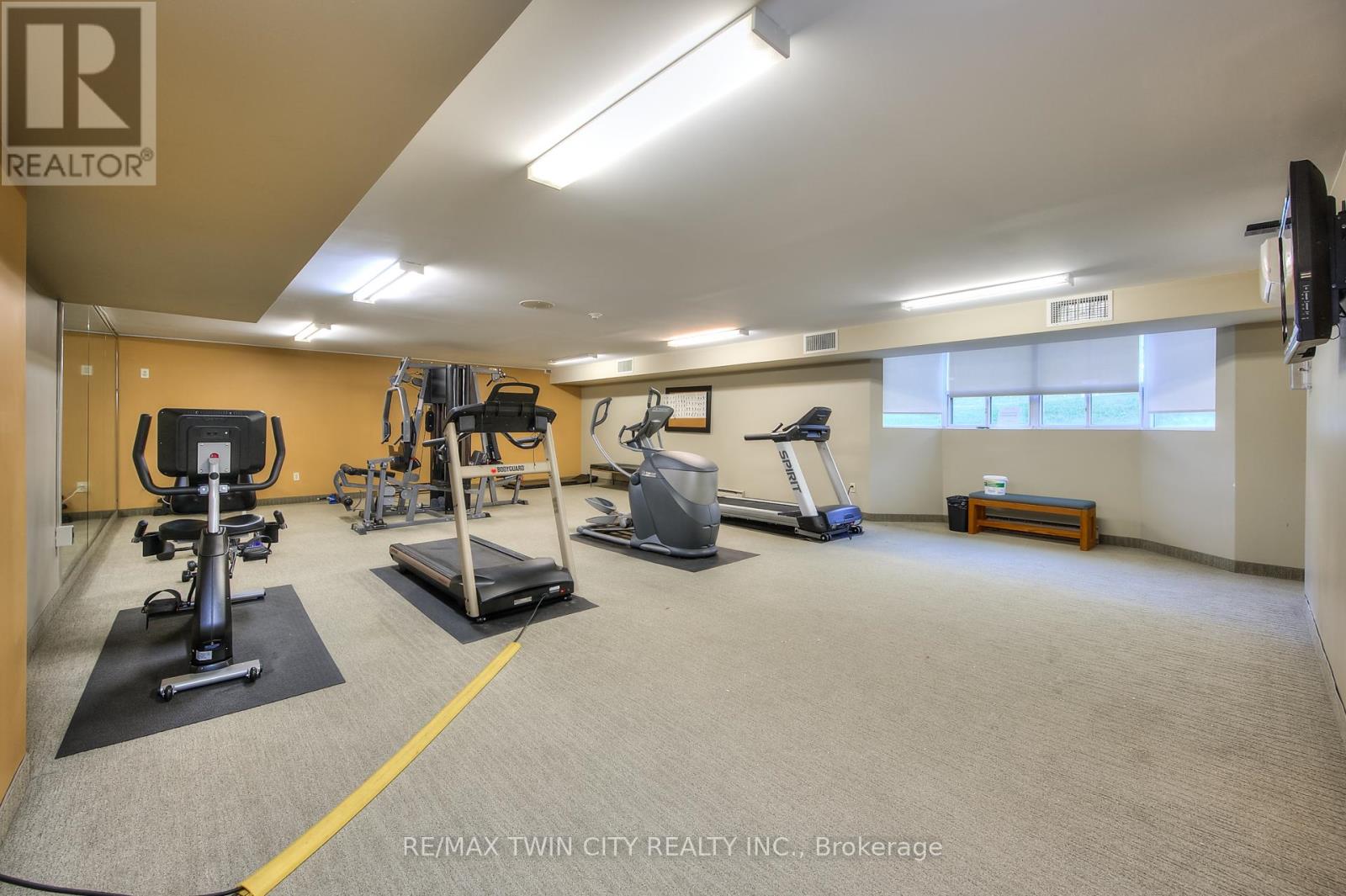 1605 - 35 Green Valley Drive, Kitchener, Ontario  N2P 2A5 - Photo 13 - X13098522