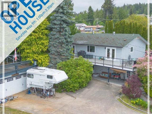 6975 TERRACE STREET, Powell River, British Columbia