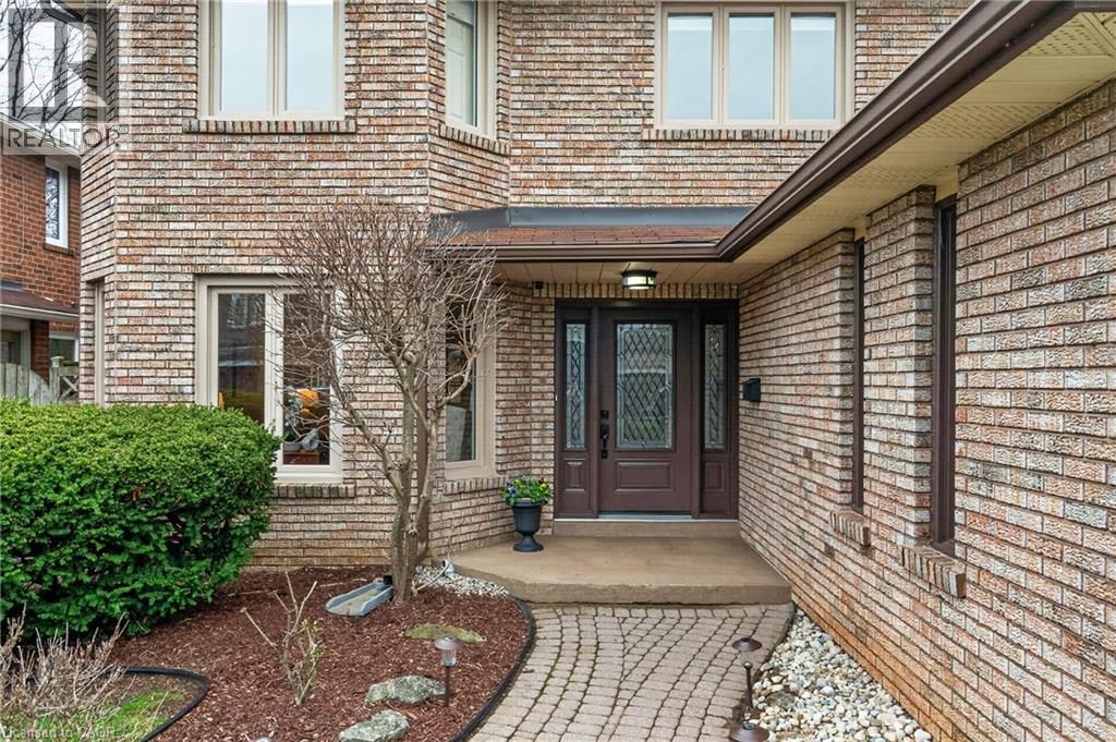 520 Woodview Road, Burlington, Ontario  L7N 3P9 - Photo 3 - 40824955