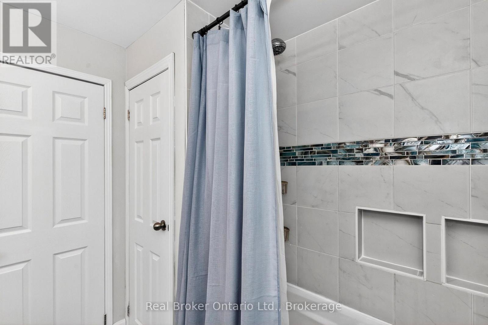 2307 Somers Boulevard, Innisfil, Ontario  L9S 2E8 - Photo 21 - N13098828