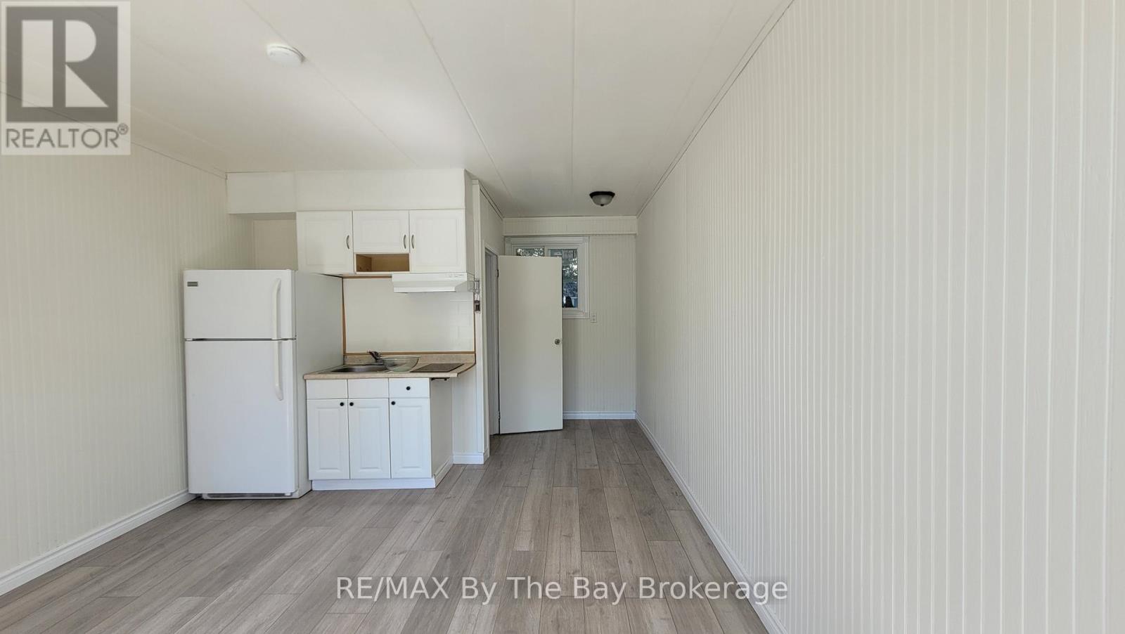 A07 - 280 River Road E, Wasaga Beach, Ontario  L9Z 2L7 - Photo 2 - S13098912