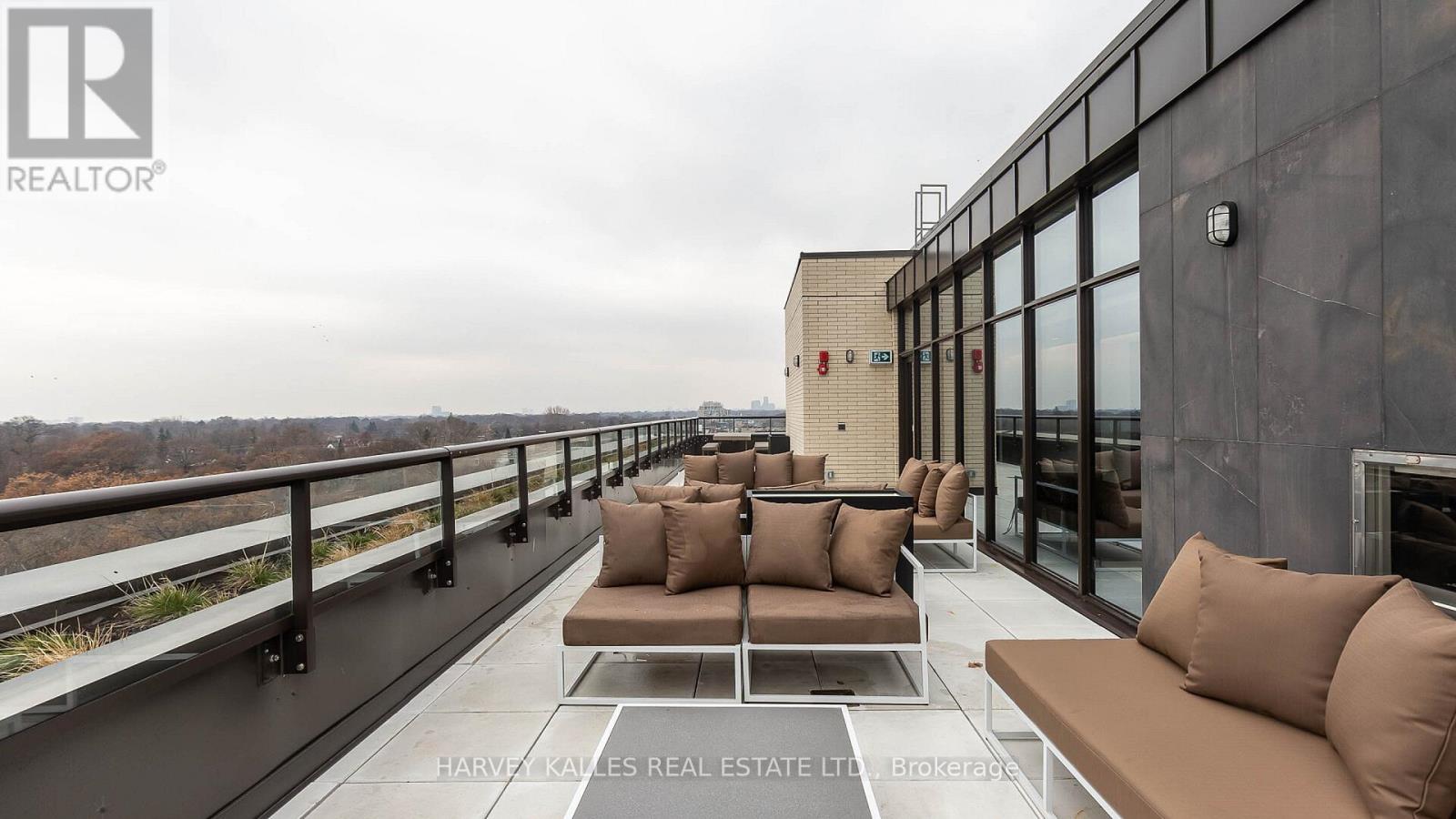 407 - 2118 Bloor Street W, Toronto, Ontario  M6S 1M8 - Photo 13 - W13098274