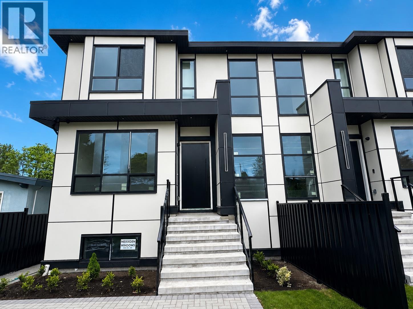 1 6037 Service Street, Burnaby, British Columbia  V5H 1V7 - Photo 1 - R3120956