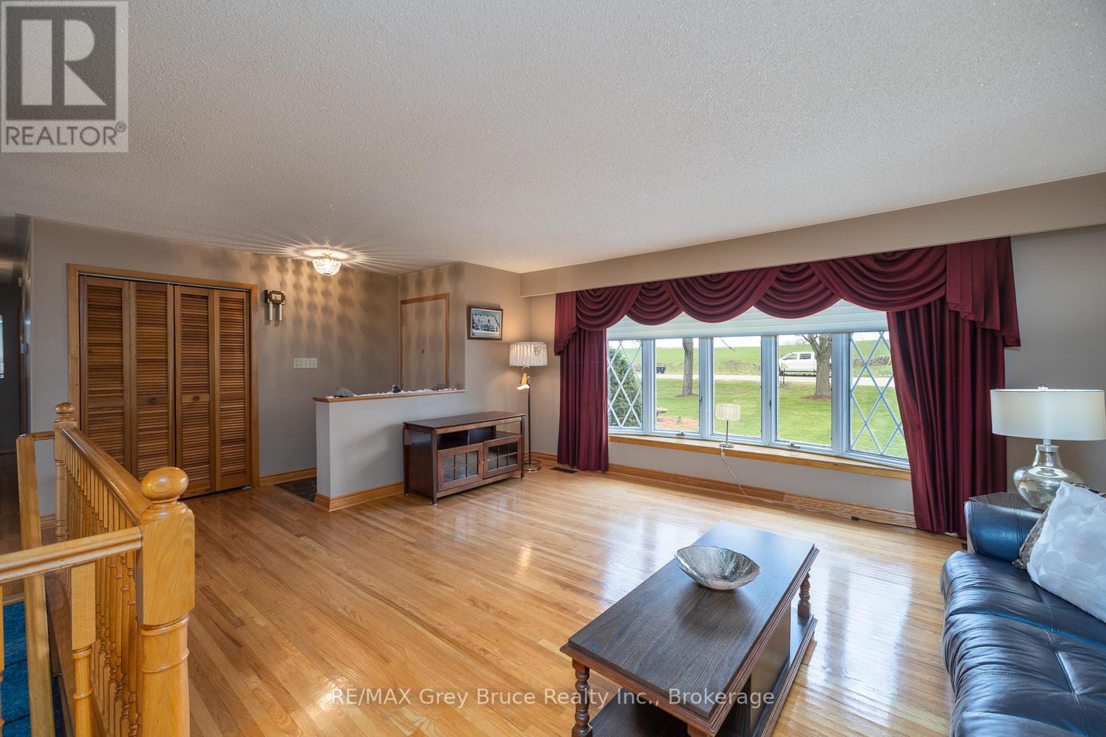 217438 Concession 3 Road, Georgian Bluffs, Ontario  N4K 5N6 - Photo 11 - X13098938