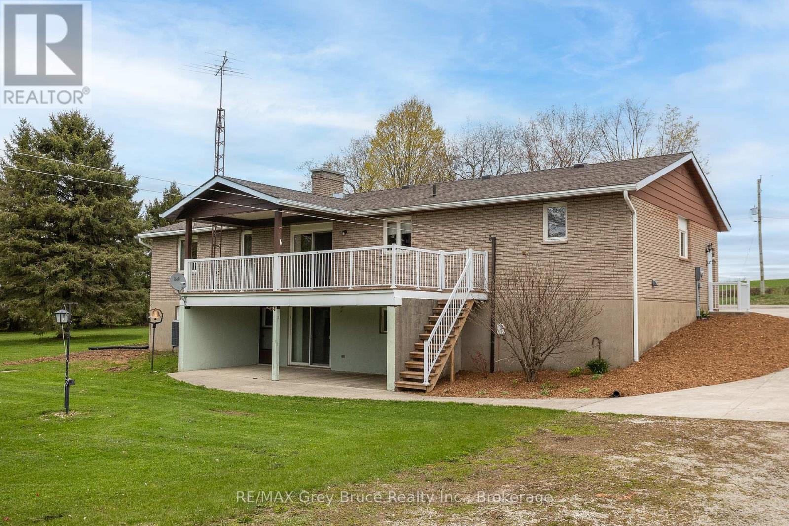217438 Concession 3 Road, Georgian Bluffs, Ontario  N4K 5N6 - Photo 4 - X13098938