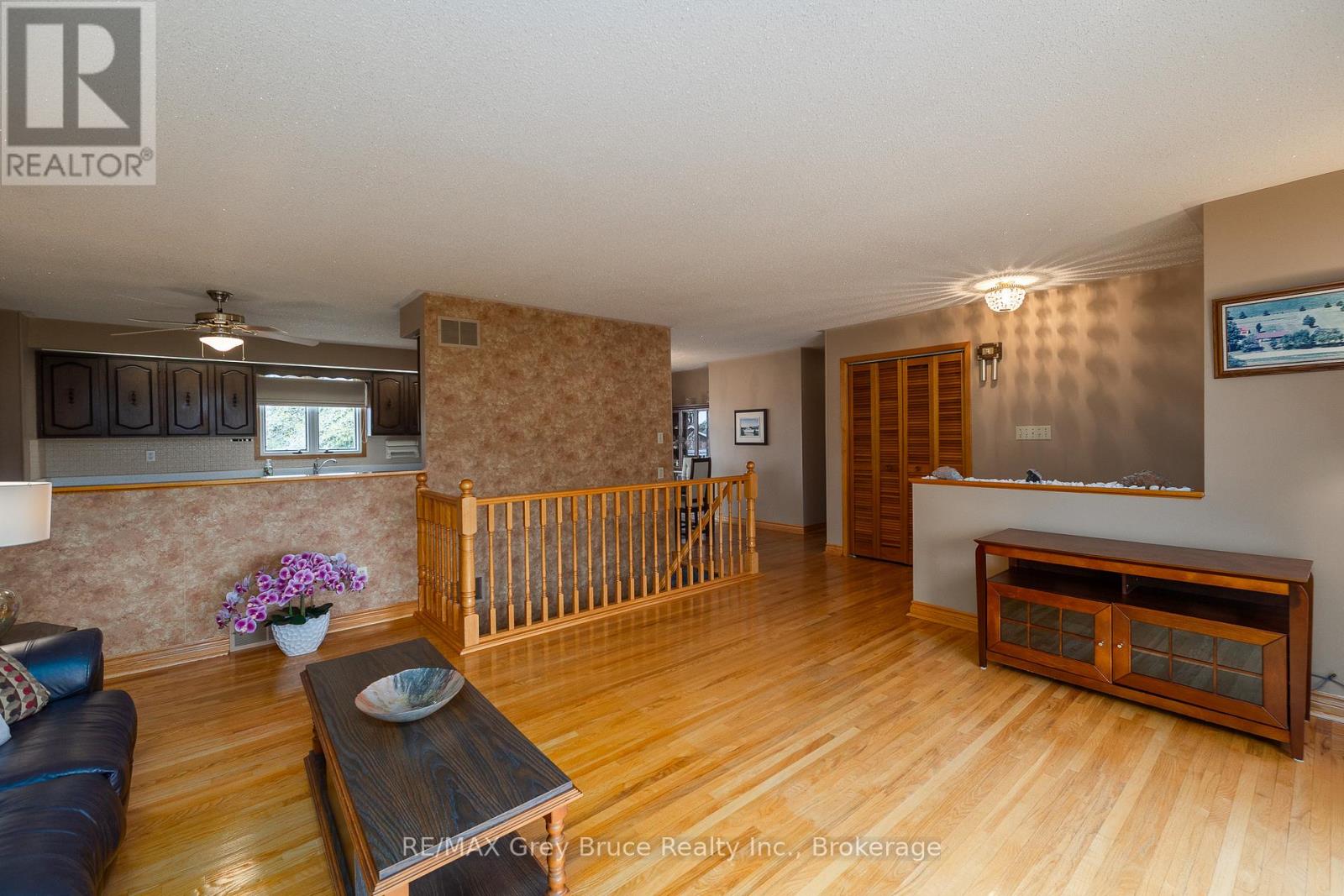217438 Concession 3 Road, Georgian Bluffs, Ontario  N4K 5N6 - Photo 9 - X13098938