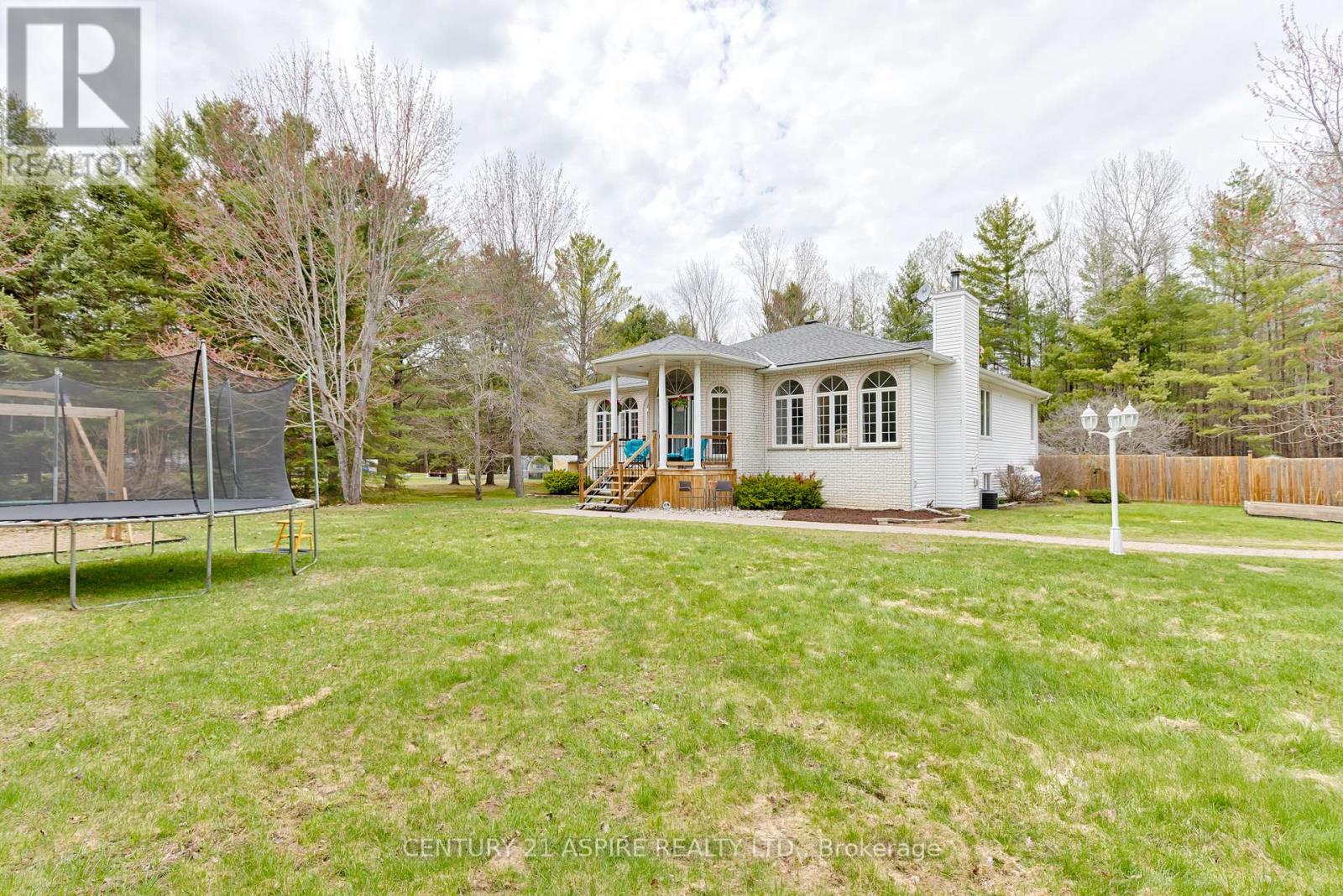 134 Barron Canyon Road, Petawawa, Ontario  K8A 6W7 - Photo 2 - X13094270