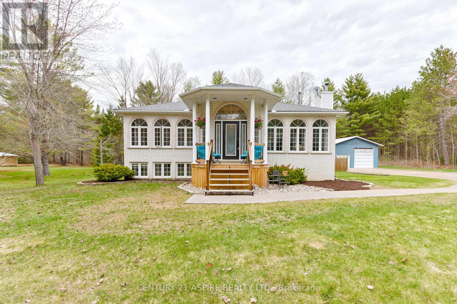 134 Barron Canyon Road, Petawawa, Ontario  K8A 6W7 - Photo 1 - X13094270