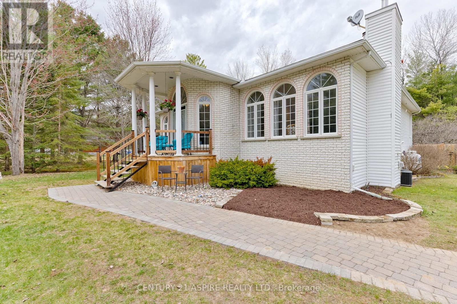 134 Barron Canyon Road, Petawawa, Ontario  K8A 6W7 - Photo 3 - X13094270