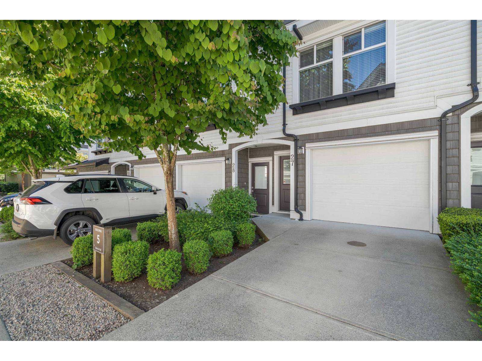 27 14271 60 Avenue, Surrey, British Columbia  V3X 2N4 - Photo 2 - R3121013