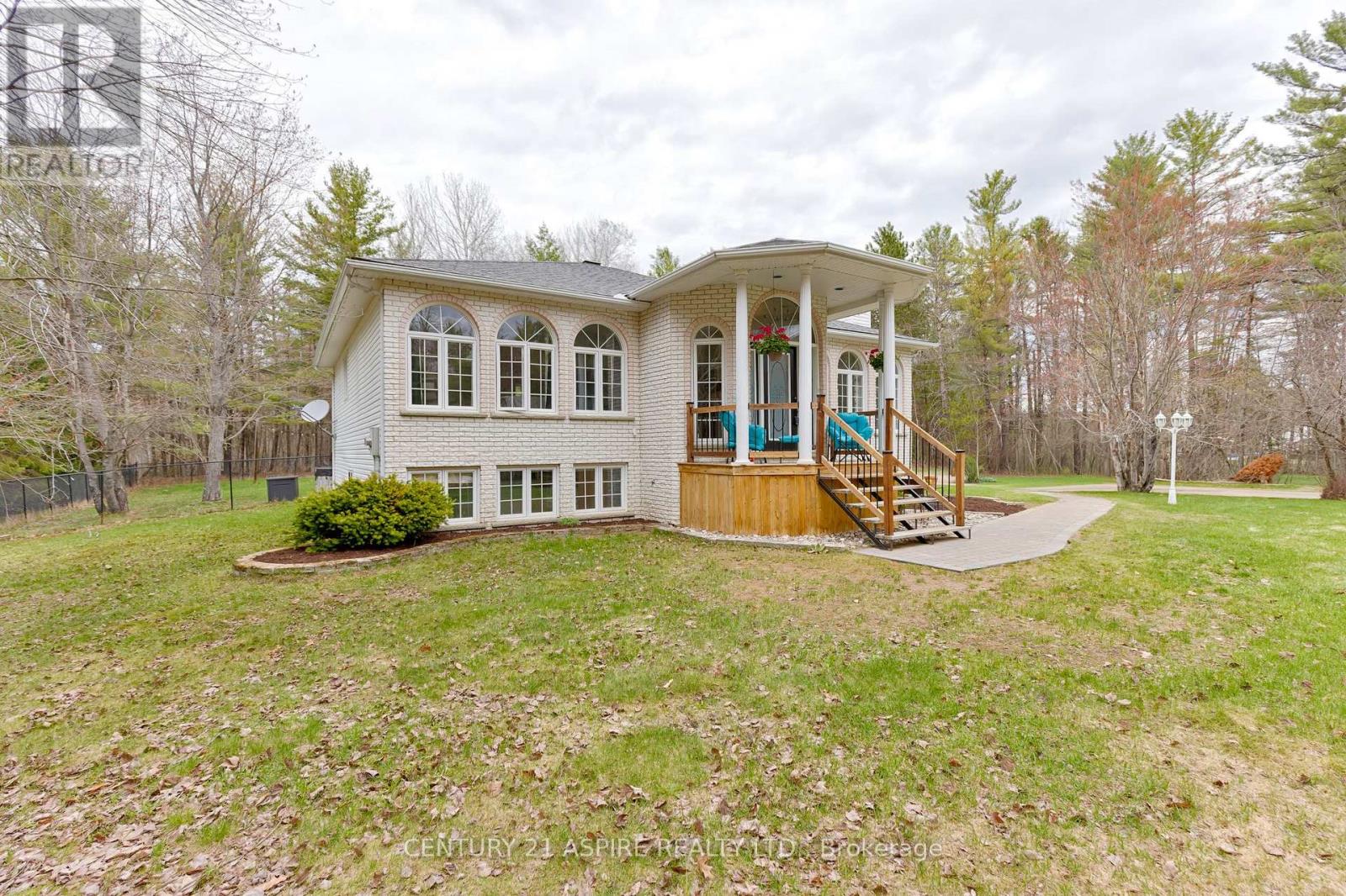 134 Barron Canyon Road, Petawawa, Ontario  K8A 6W7 - Photo 4 - X13094270