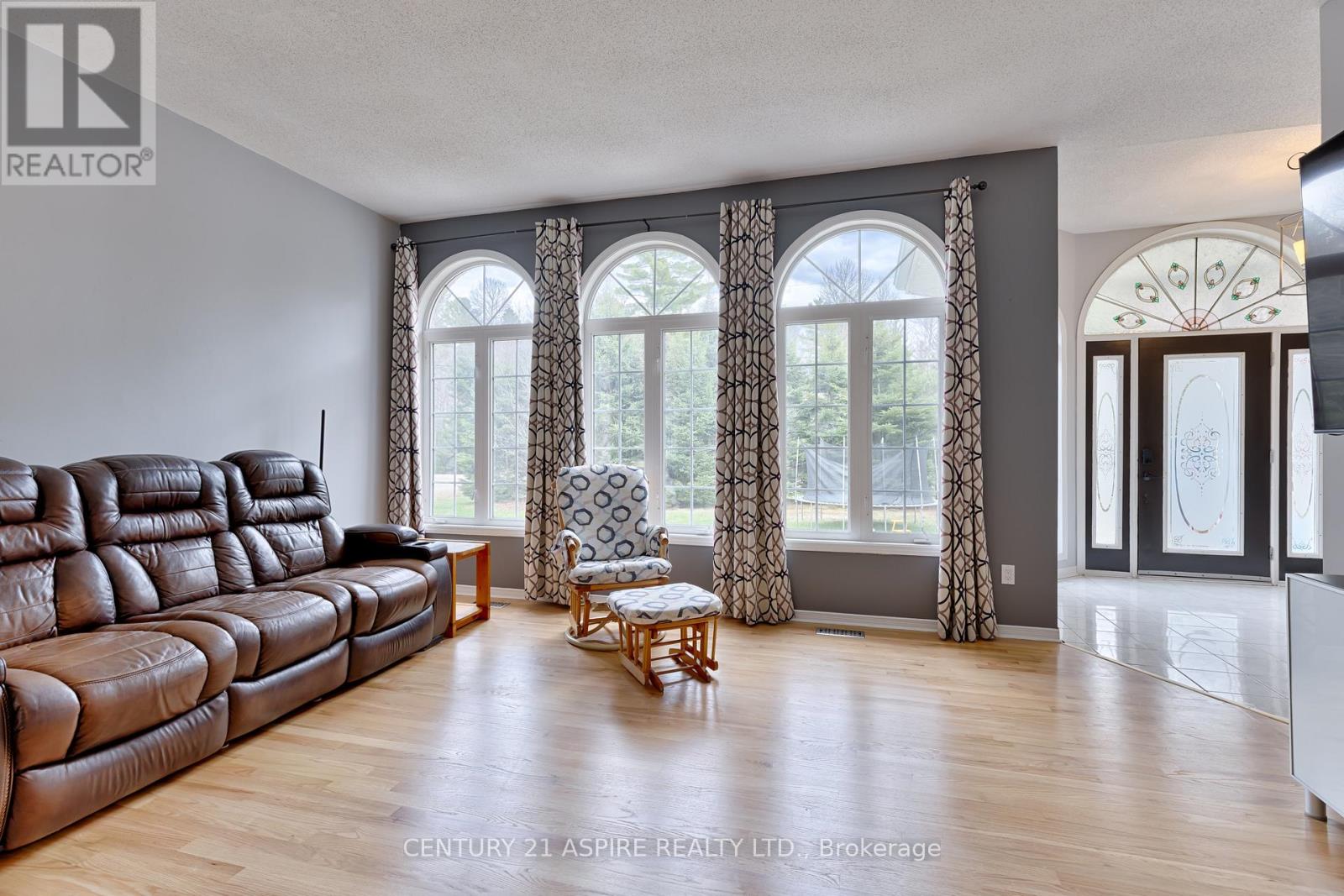 134 Barron Canyon Road, Petawawa, Ontario  K8A 6W7 - Photo 9 - X13094270