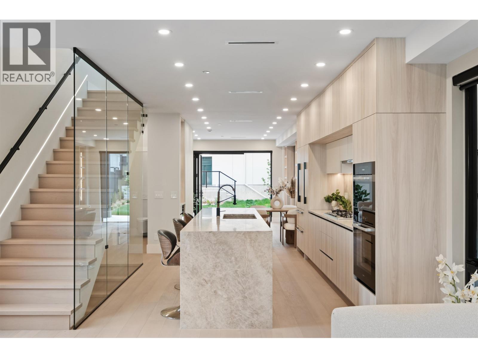502 E 5th Street, North Vancouver, British Columbia  V7L 1M4 - Photo 12 - R3120962