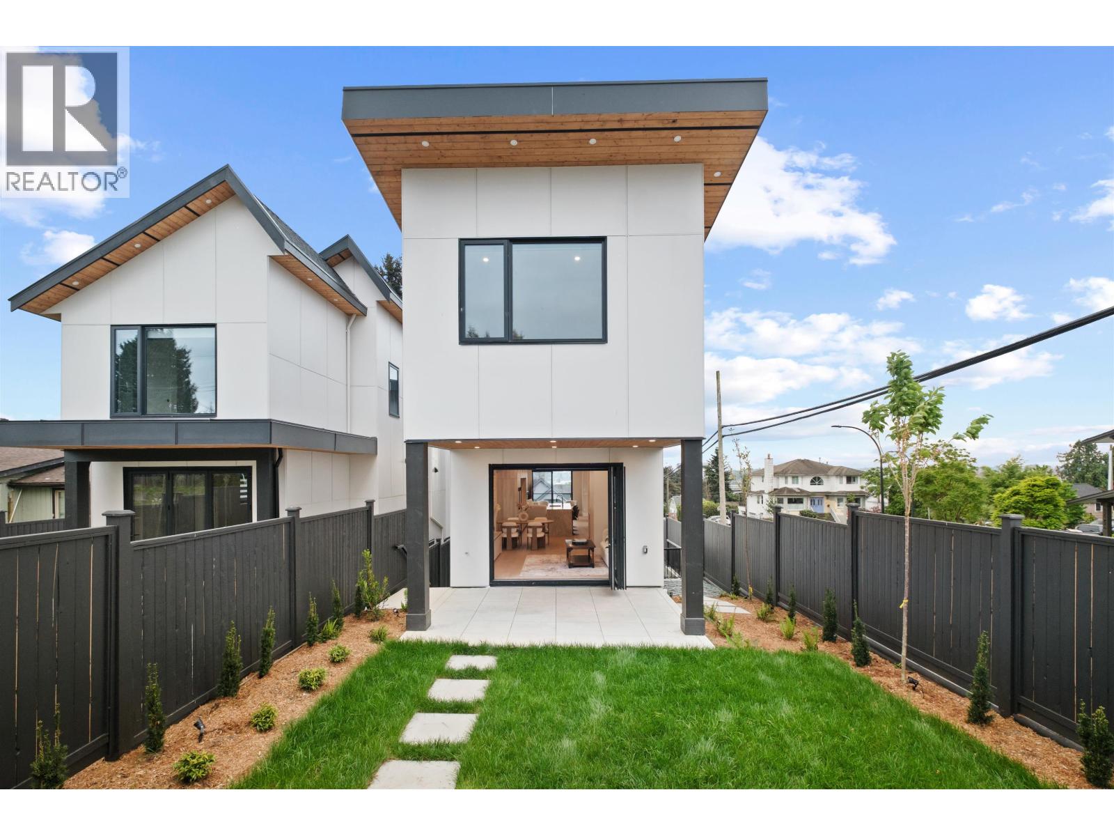 502 E 5th Street, North Vancouver, British Columbia  V7L 1M4 - Photo 32 - R3120962