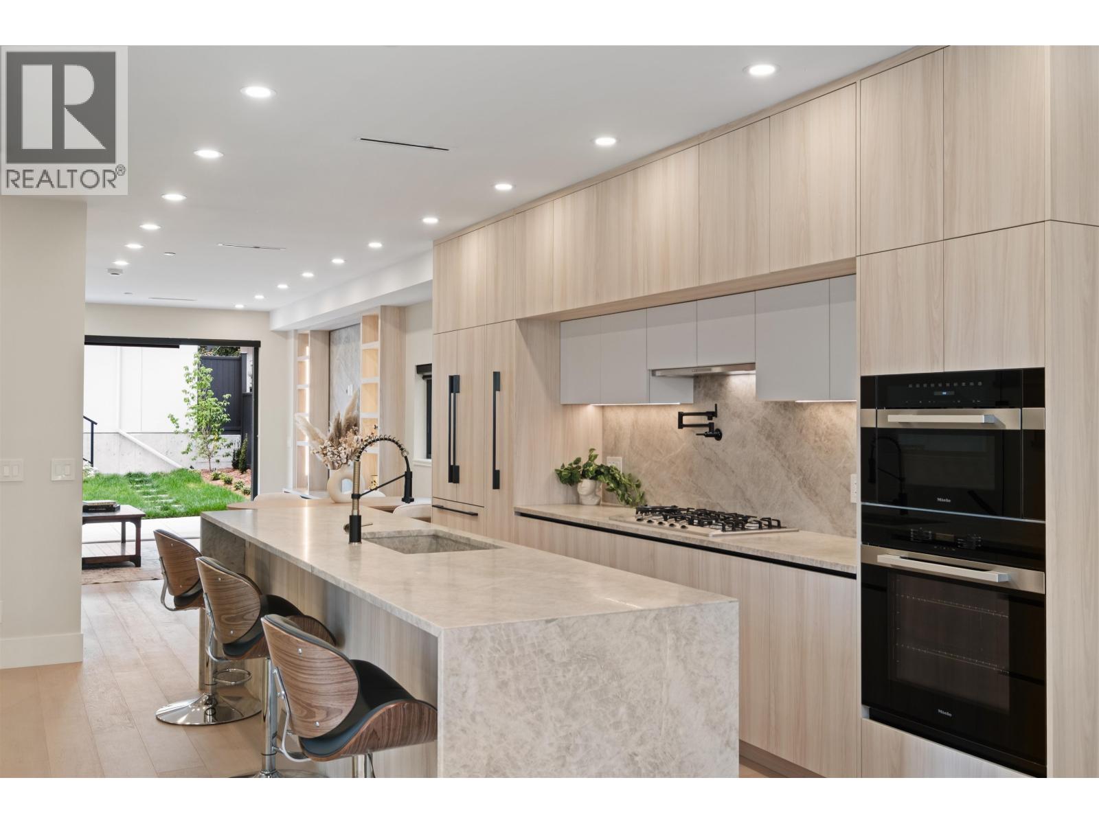 502 E 5th Street, North Vancouver, British Columbia  V7L 1M4 - Photo 7 - R3120962