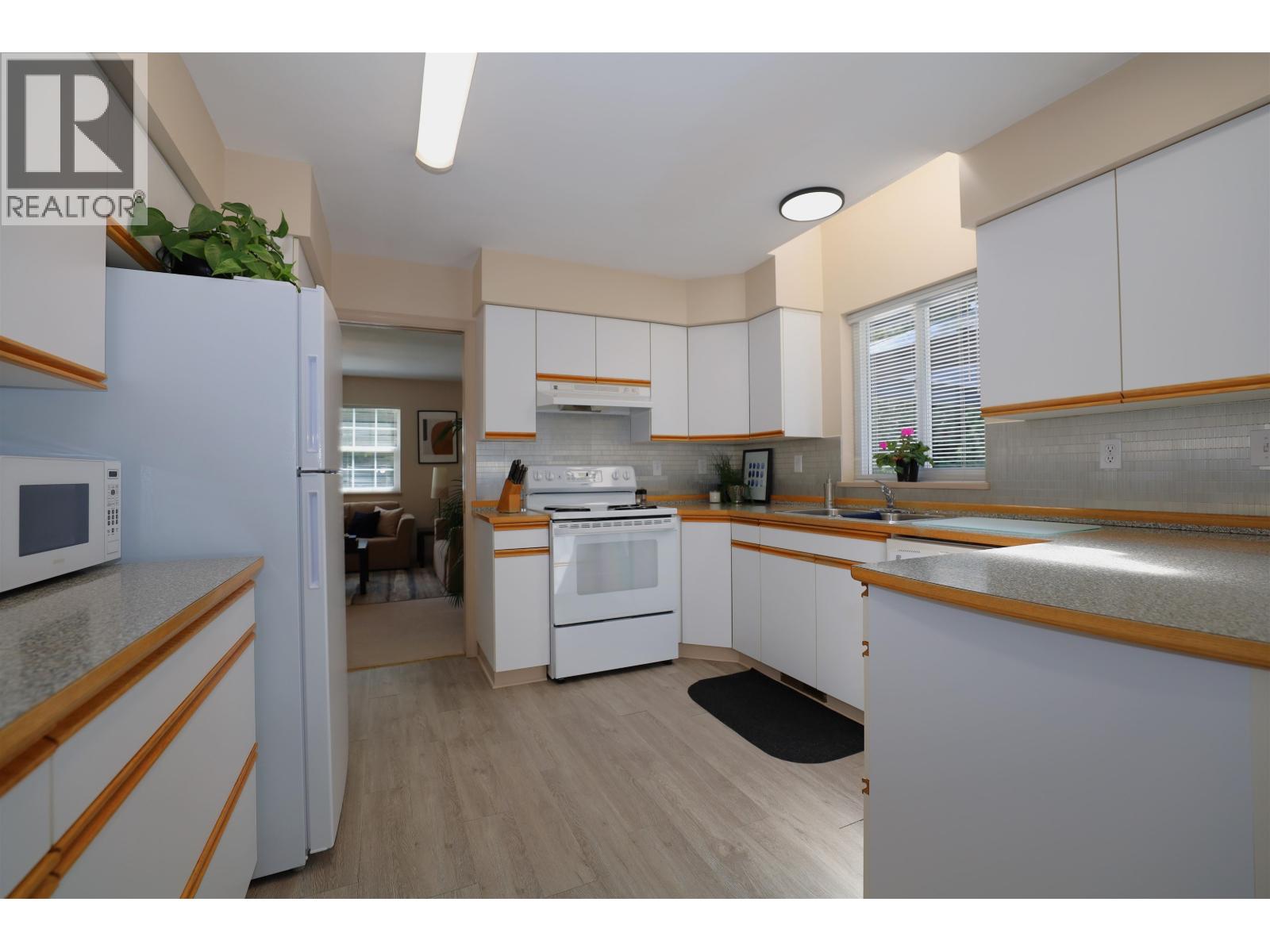 1499 Hanbury Road, Roberts Creek, British Columbia  V0N 2W1 - Photo 17 - R3120984