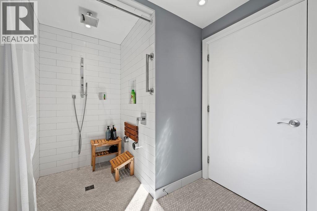 1098 Linnae Avenue, North Vancouver, British Columbia  V7R 1Z4 - Photo 32 - R3120995