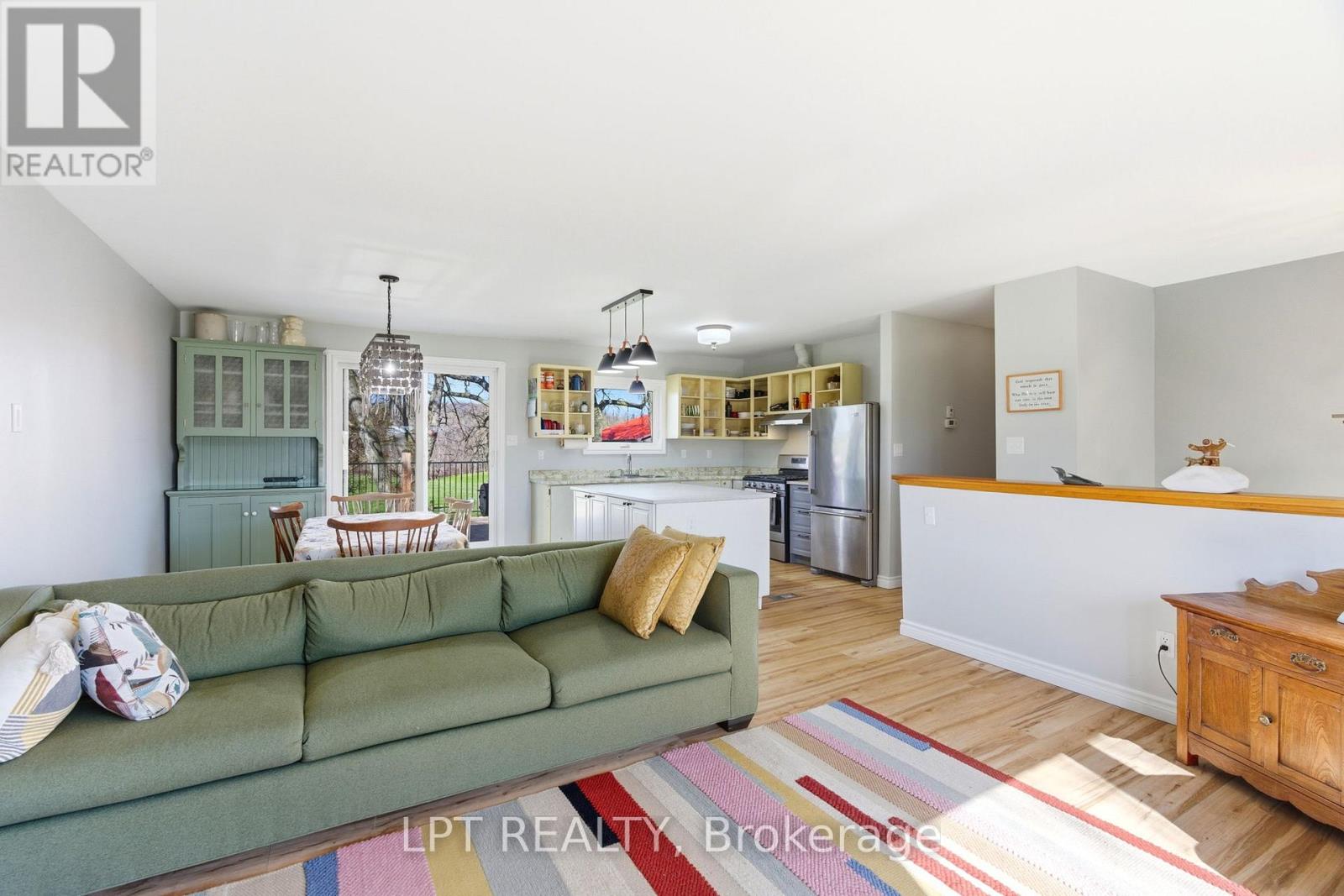 32299 Sylvan Road, North Middlesex, Ontario  N0M 2N0 - Photo 10 - X13098878
