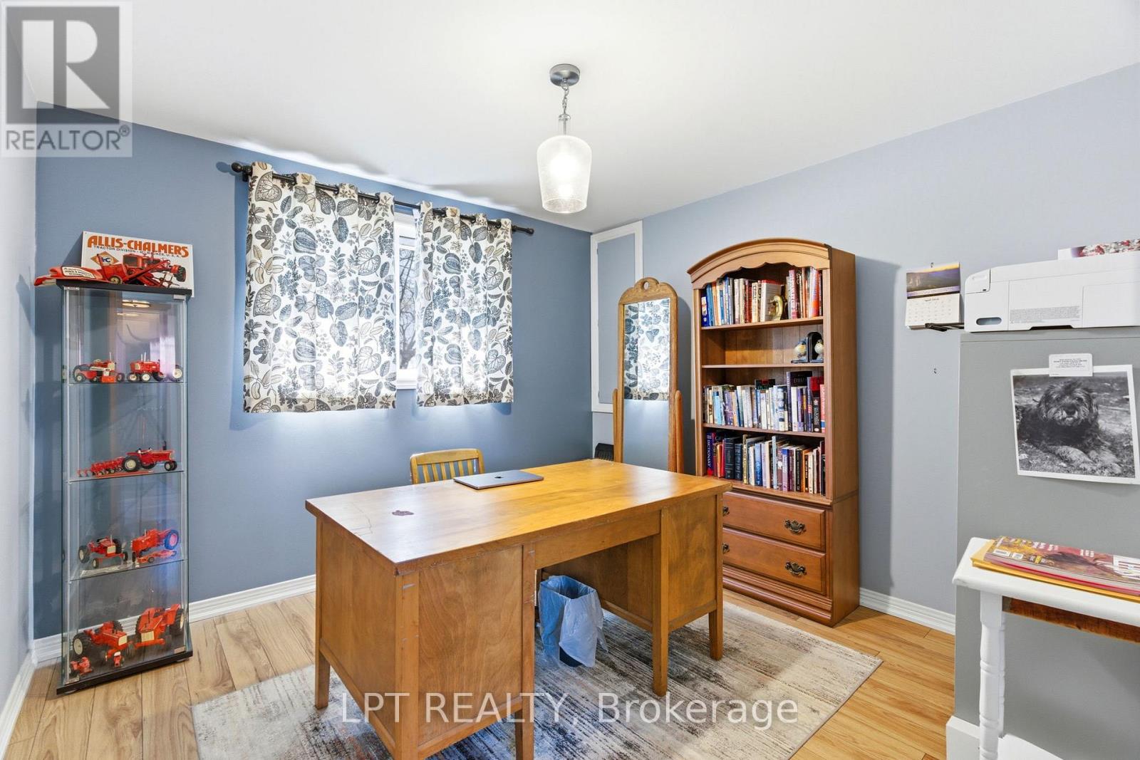 32299 Sylvan Road, North Middlesex, Ontario  N0M 2N0 - Photo 17 - X13098878
