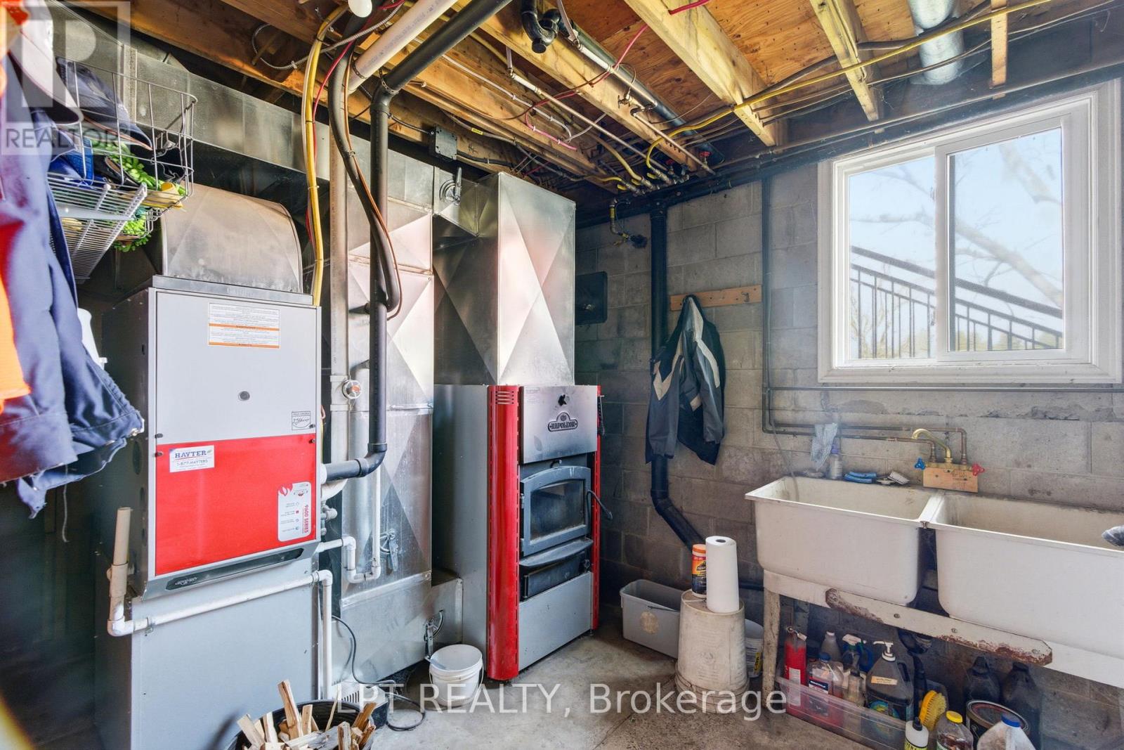 32299 Sylvan Road, North Middlesex, Ontario  N0M 2N0 - Photo 27 - X13098878