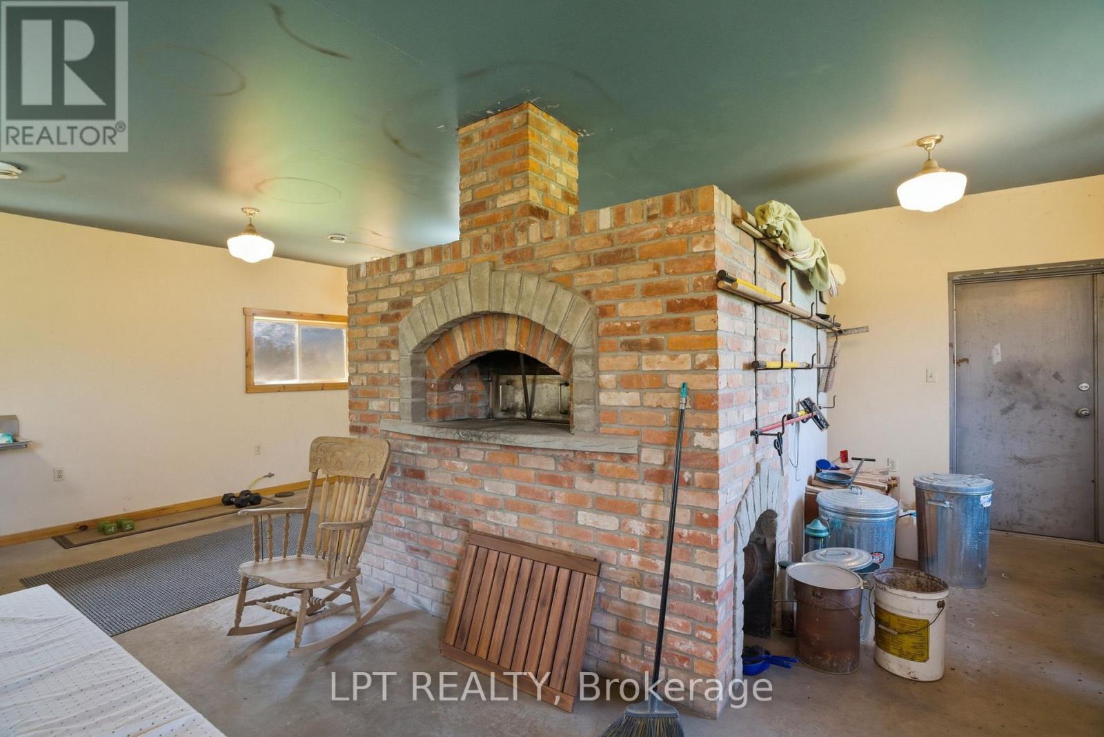 32299 Sylvan Road, North Middlesex, Ontario  N0M 2N0 - Photo 31 - X13098878