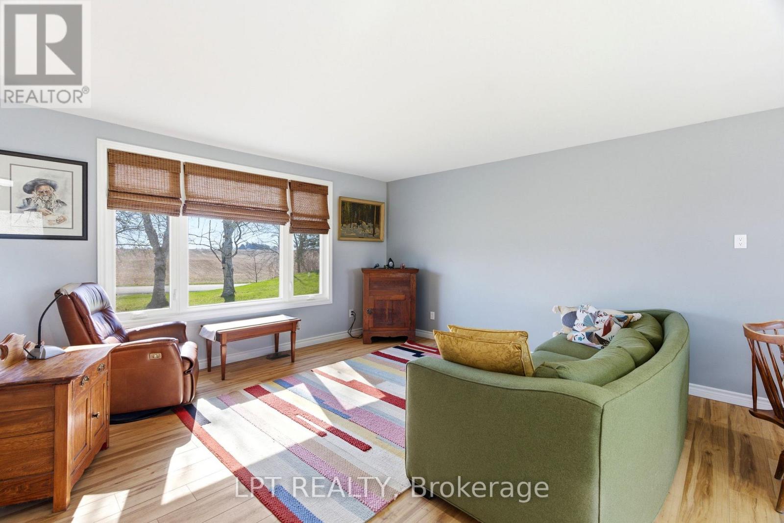 32299 Sylvan Road, North Middlesex, Ontario  N0M 2N0 - Photo 8 - X13098878